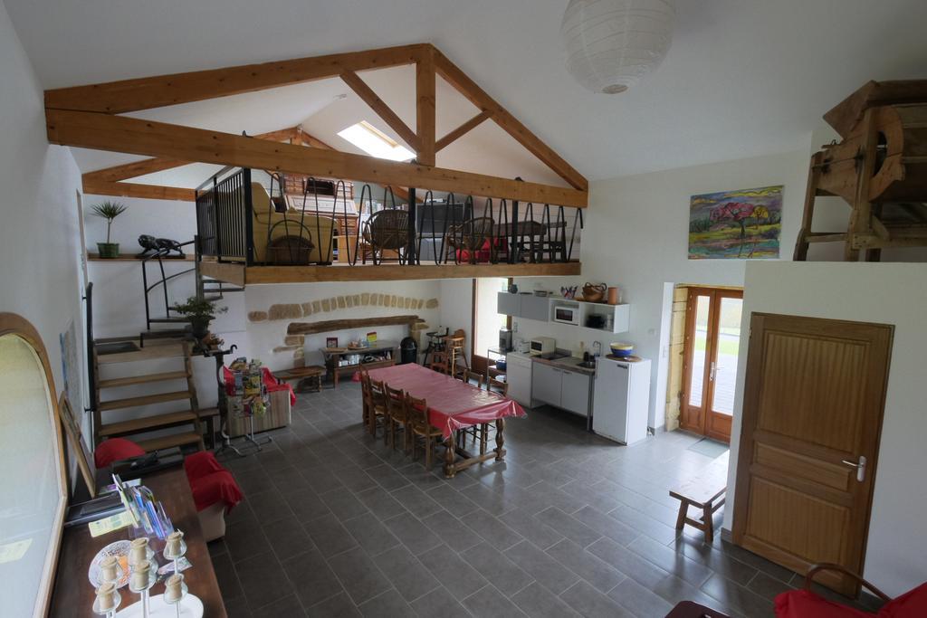 Maison D'Hotes Des 2 Chenes Bessenay 외부 사진