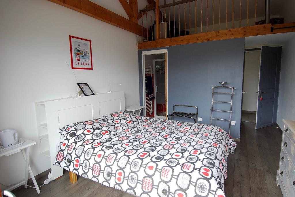 Maison D'Hotes Des 2 Chenes Bessenay 외부 사진